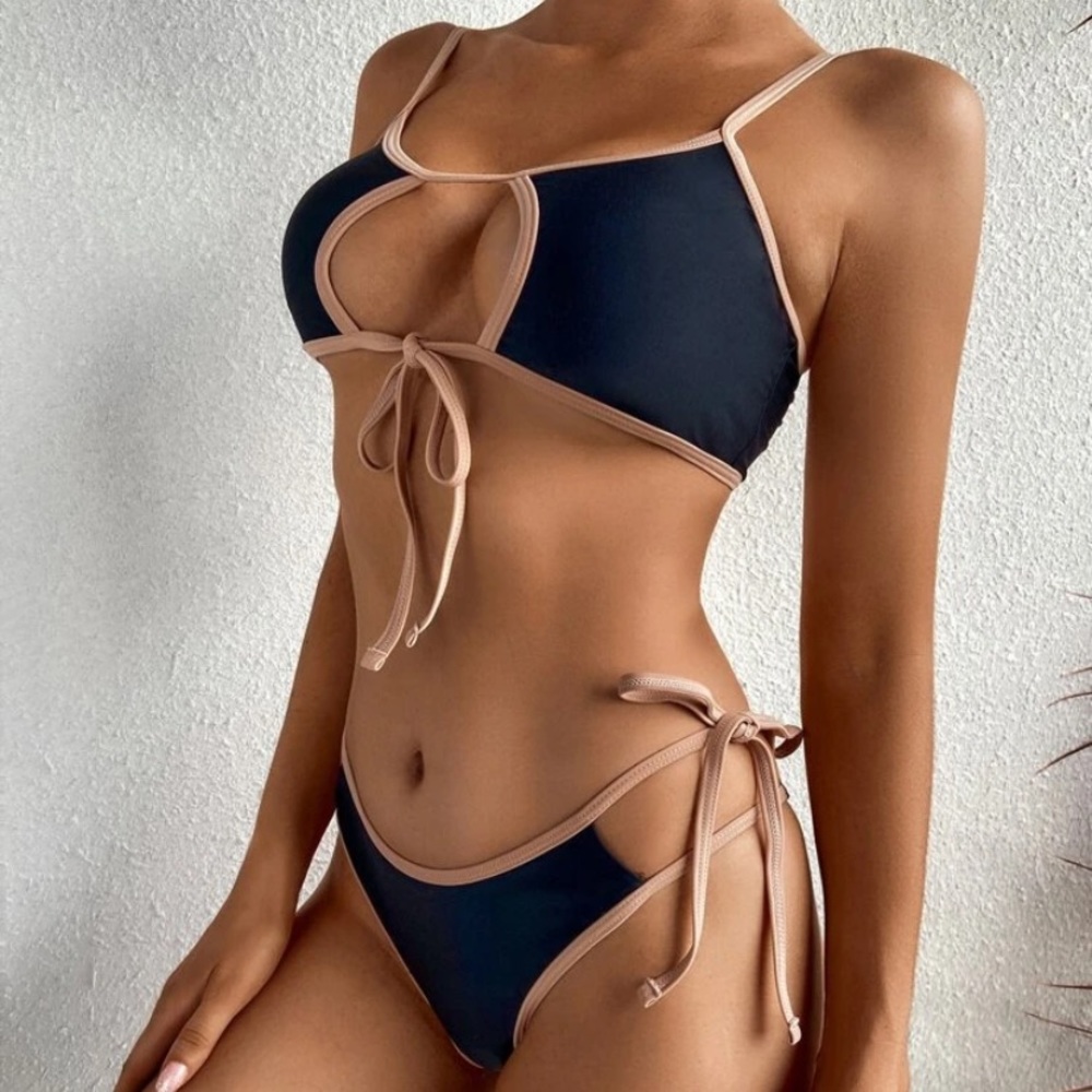 Swimsuit - Picture 2 of 7